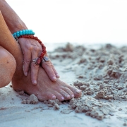 Handen voeten strand